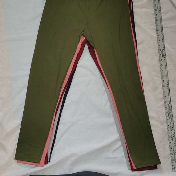 Set of 6 Leggings, Size L-XL - Picture 12 of 13